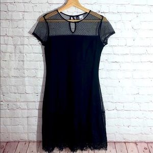 Divided‎ Lace Overlay Lined Dress